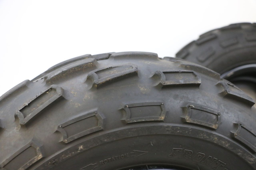 photo de FRONT RIM AND TIRE YAMAHA YFM R RAPTOR 250 (2008 - 2014) - Component detail
