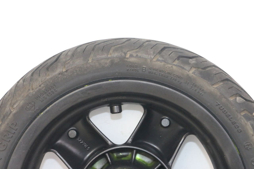 photo de FRONT RIM AND TIRE YAMAHA YP MAJESTY 125 (2002 - 2006) - Additional view of the item