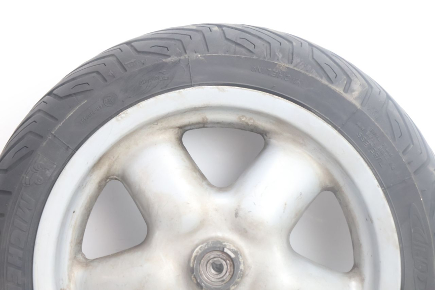 photo de FRONT RIM AND TIRE YAMAHA YP MAJESTY 125 (2002 - 2006) - Component detail