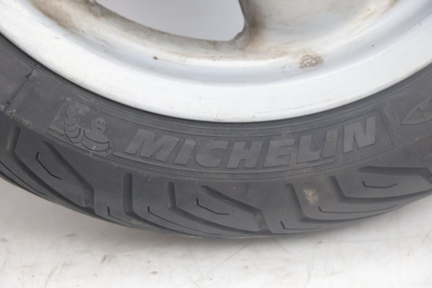 photo de FRONT RIM AND TIRE YAMAHA YP MAJESTY 125 (2002 - 2006) - Focus on structure