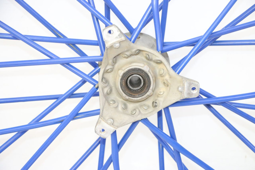 photo de FRONT RIM AND TIRE YAMAHA YZ 85 (2002 - 2018) - Alternative angle