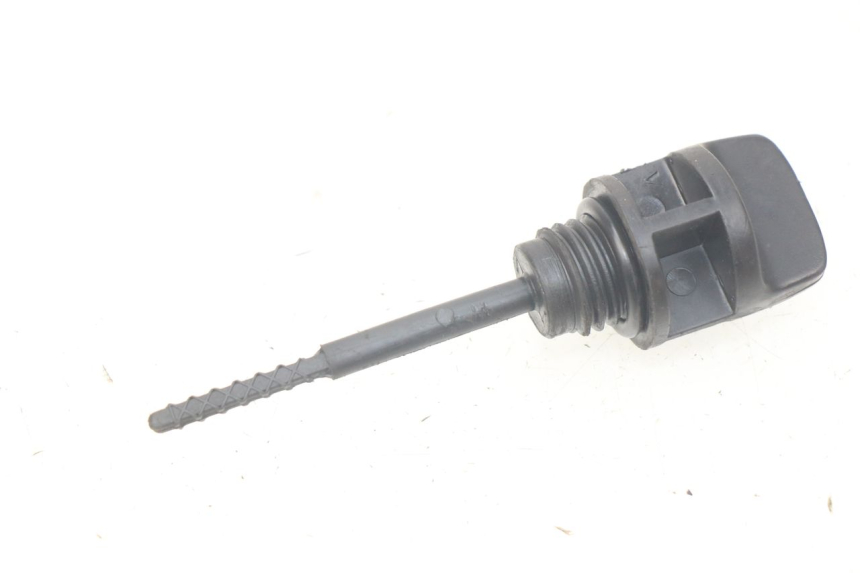 photo de ENGINE OIL DIPSTICK PEUGEOT KISBEE 4T 50 (2010 - 2017) - Zoom on usage condition