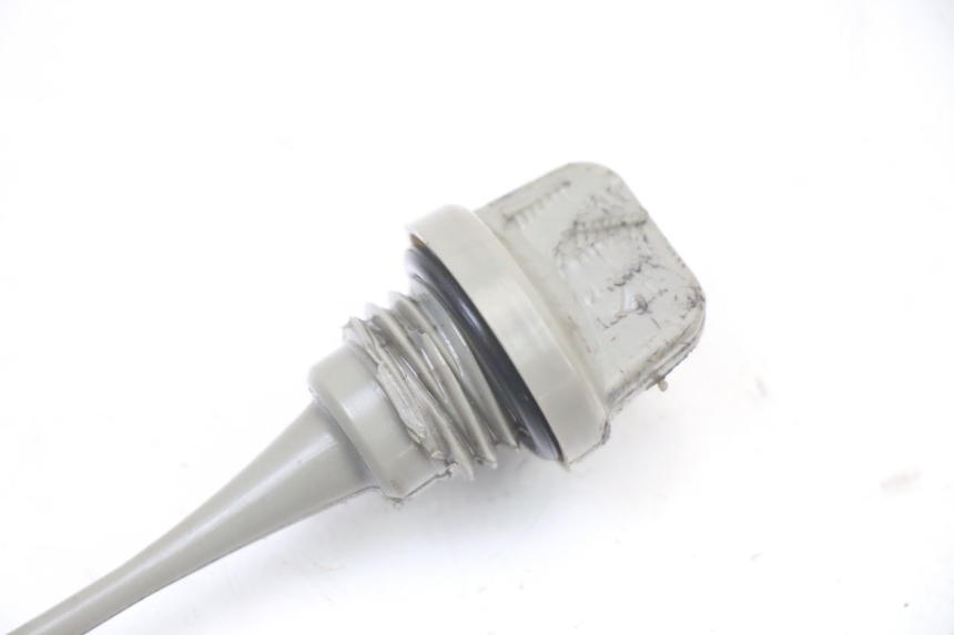 photo de ENGINE OIL DIPSTICK YAMAHA PW 80 (1983 - 2014) - Component detail