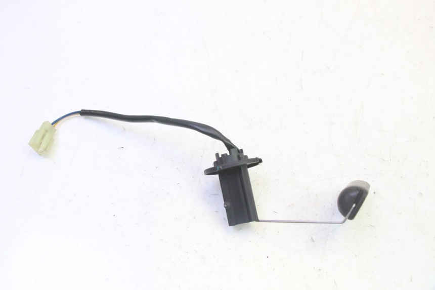 photo de FUEL TANK GAUGE KYMCO AGILITY NAKED RENOUVO 2T 50 (2011 - 2018) - Zoom on usage condition