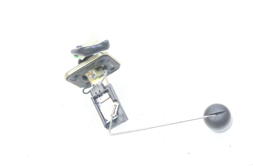 photo de FUEL TANK GAUGE SYM CROX 4T 50 (2016 - 2023) - Zoom on usage condition