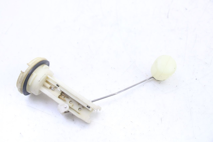 photo de FUEL TANK GAUGE PEUGEOT ELYSTAR 50 (2002 - 2014) - Zoom on usage condition