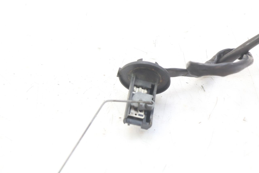 photo de FUEL TANK GAUGE HONDA FES PANTHEON 2T 125 (1998 - 2002) - Alternative perspective