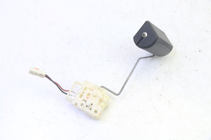 photo de FUEL TANK LEVEL YAMAHA FZ6 N FAZER 600 (2004 - 2006) - Alternative perspective