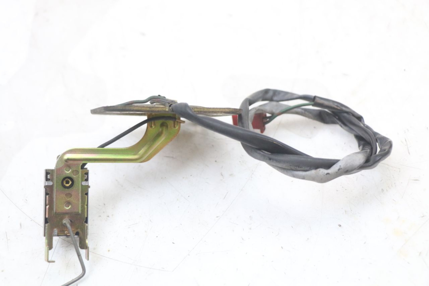 photo de FUEL TANK LEVEL HONDA CBR F 1000 (1993 - 1996) - Zoom on usage condition