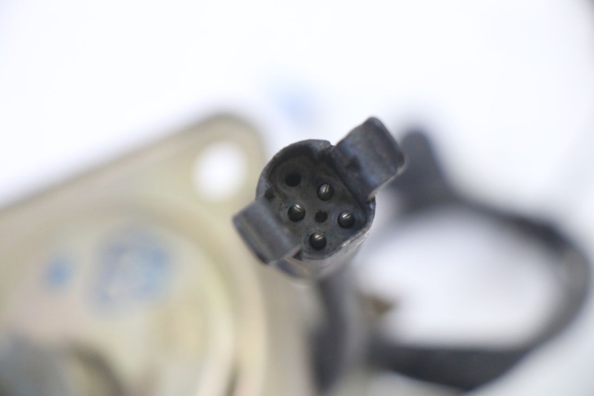 photo de FUEL TANK LEVEL BMW K 75 RT 750 (1989 - 1997) - Alternative perspective