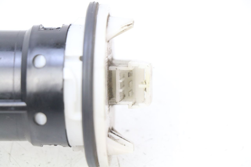 photo de FUEL TANK GAUGE PIAGGIO MP3 LT 300 (2010 - 2016) - Technical close-up