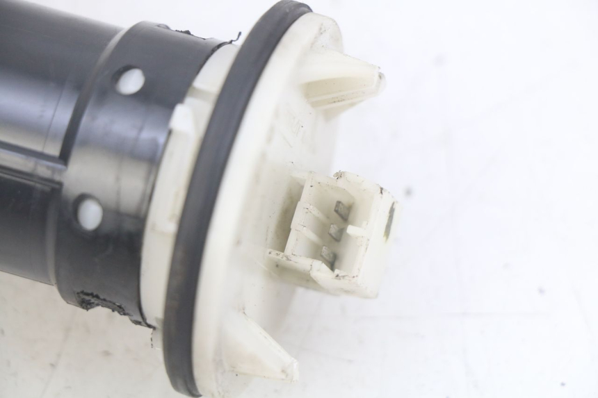 photo de FUEL TANK GAUGE PIAGGIO MP3 LT 400 (2007 - 2012) - Alternative perspective