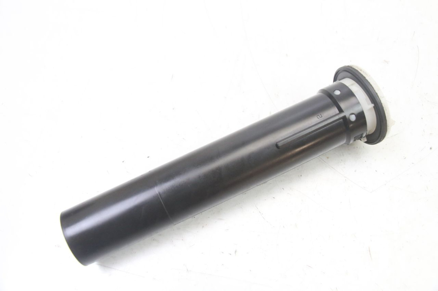 photo de FUEL TANK GAUGE PIAGGIO MP3 LT 400 (2007 - 2012) - Alternative perspective