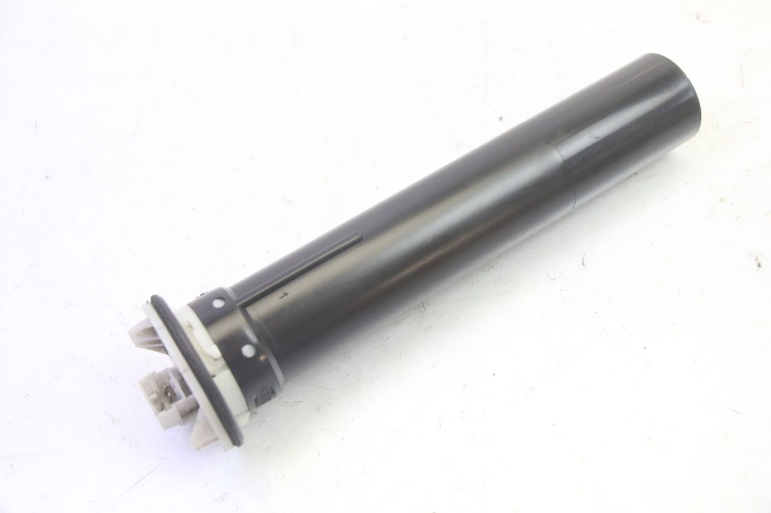 photo de FUEL TANK GAUGE PIAGGIO MP3 LT 400 (2007 - 2012) - Technical close-up