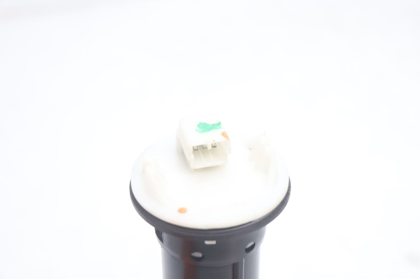 photo de FUEL TANK GAUGE PIAGGIO MP3 LT 300 (2010 - 2016) - Alternative perspective