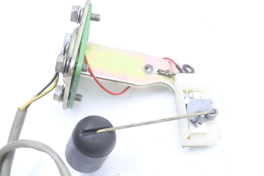 photo de FUEL TANK GAUGE PIAGGIO NEW TYPHOON 50 (2018 - 2021) - Technical close-up