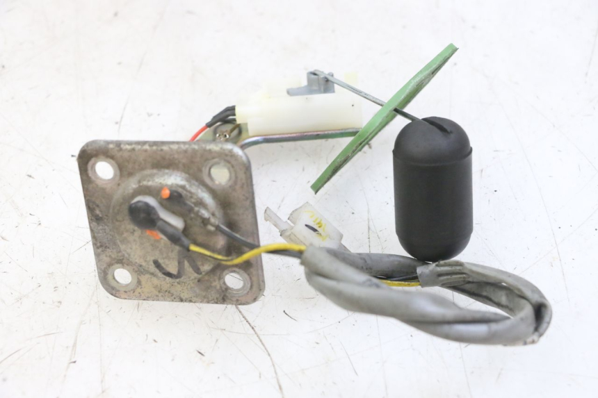 photo de FUEL TANK GAUGE PIAGGIO NEW TYPHOON 50 (2018 - 2021) - Alternative perspective