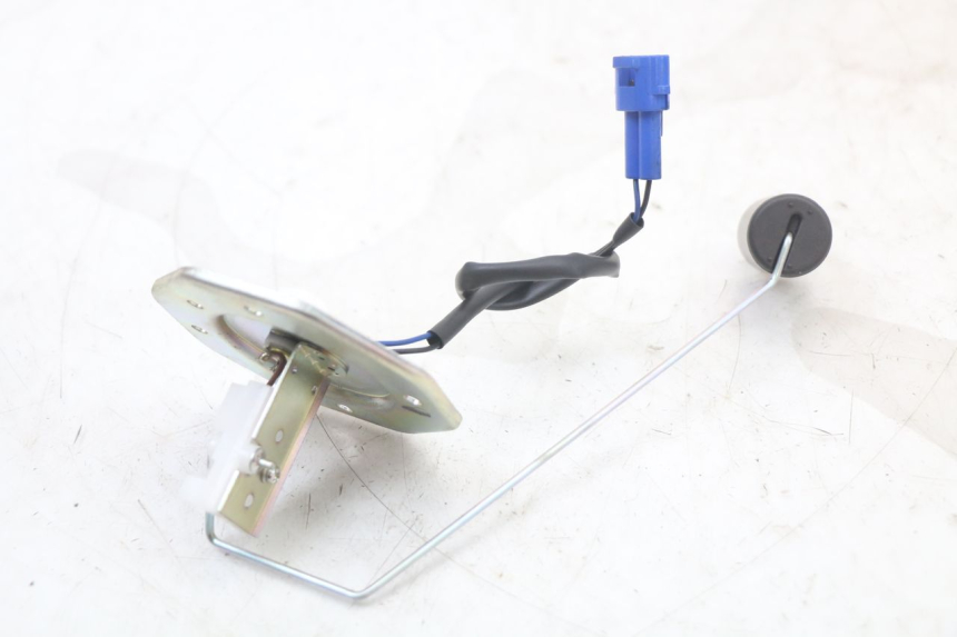 photo de FUEL TANK LEVEL ROYAL ENFIELD SCRAM 411 (2022 - 2024) - Zoom on usage condition