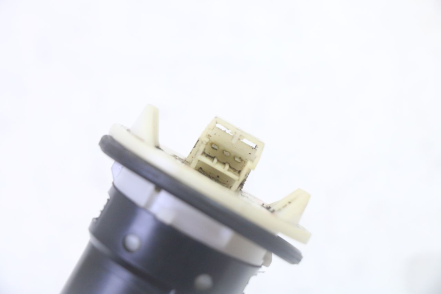 photo de FUEL TANK GAUGE GILERA RUNNER SP 50 (2009 - 2017) - Zoom on usage condition