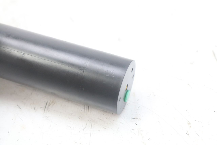 photo de FUEL TANK GAUGE APRILIA SCARABEO 100 (2003 - 2012) - Zoom on usage condition