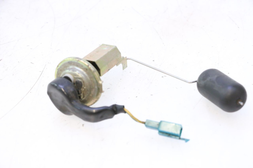 photo de FUEL TANK GAUGE PEUGEOT SPEEDFIGHT LC 50 (1996 - 2002) - Alternative perspective