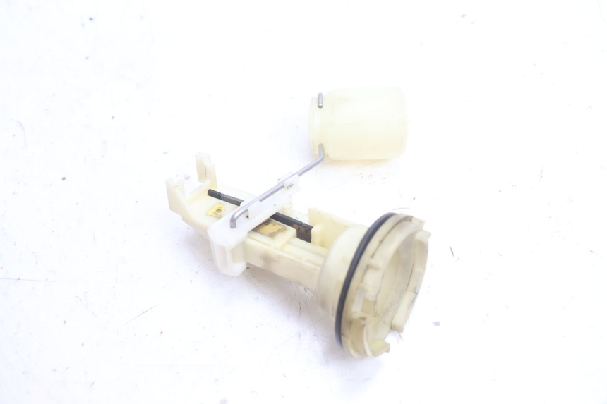 photo de FUEL TANK LEVEL PEUGEOT VIVACITY 100 (1999 - 2008) - Alternative perspective