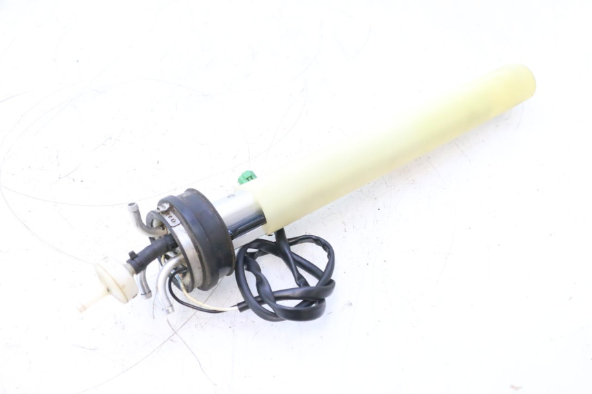photo de FUEL TANK LEVEL YAMAHA WAVE RUNNER GP R 1200 (2000 - 2003) - Main view