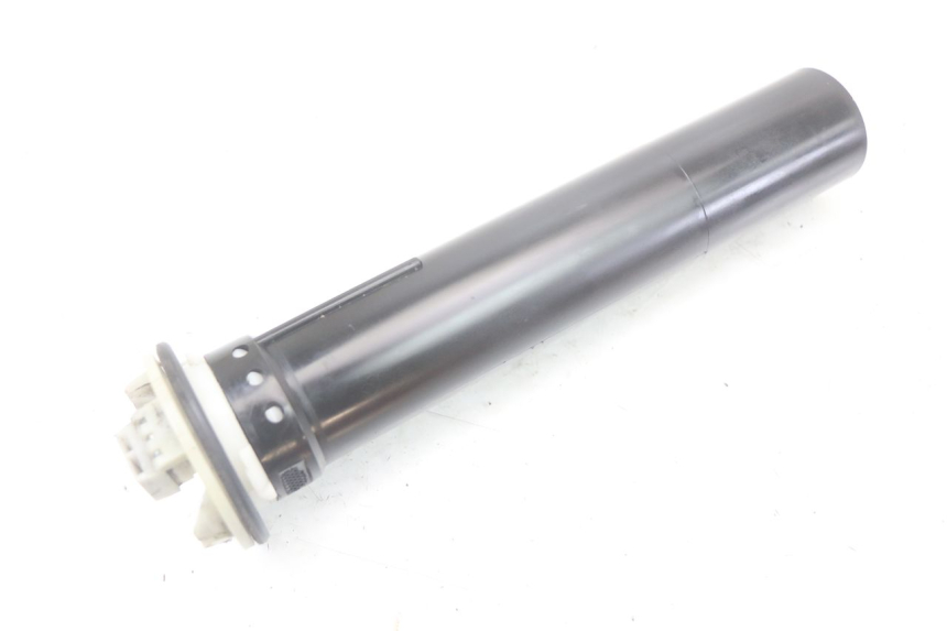 photo de FUEL TANK GAUGE PIAGGIO XEVO - X EVO 125 (2007 - 2017) - Zoom on usage condition