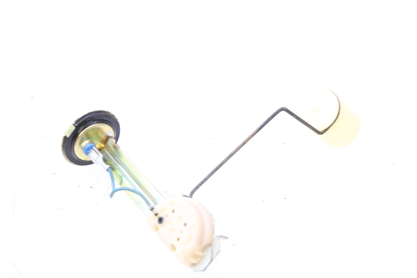 photo de FUEL TANK GAUGE YAMAHA YP MAJESTY 125 (1998 - 2001) - Alternative perspective