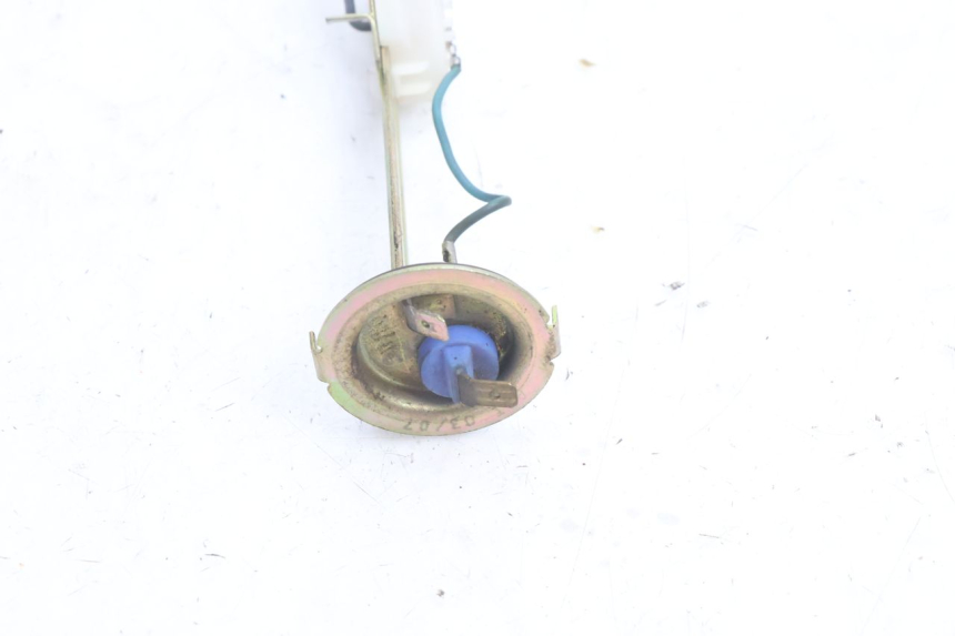 photo de FUEL TANK GAUGE YAMAHA YP MAJESTY 125 (2007 - 2010) - Zoom on usage condition