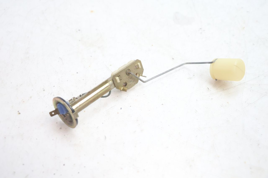 photo de FUEL TANK LEVEL YAMAHA YP MAJESTY 125 (2002 - 2006) - Technical close-up