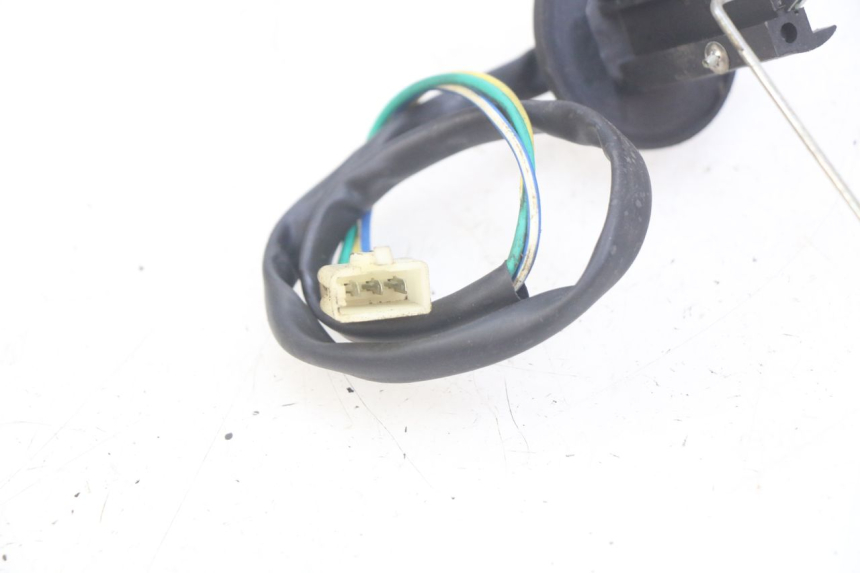 photo de FUEL TANK GAUGE YIYING YY125T 125 (2006 - 2014) - Component detail