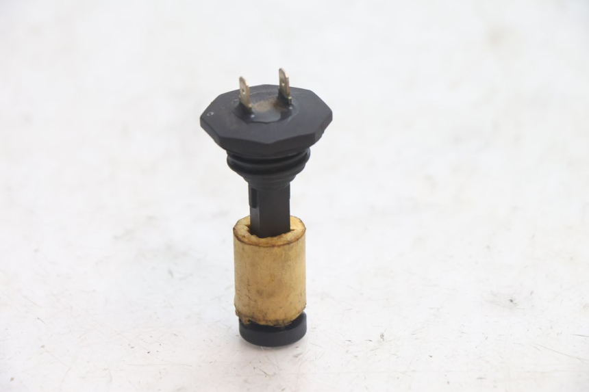 photo de FUEL TANK GAUGE PIAGGIO ZIP 2T 50 (2009 - 2019) - Zoom on usage condition