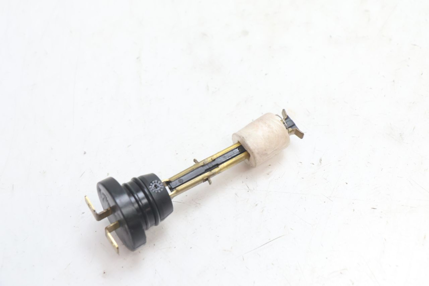 photo de OIL RESERVOIR DIPSTICK MBK BOOSTER SPIRIT 50 (2004 - 2017) - Component detail
