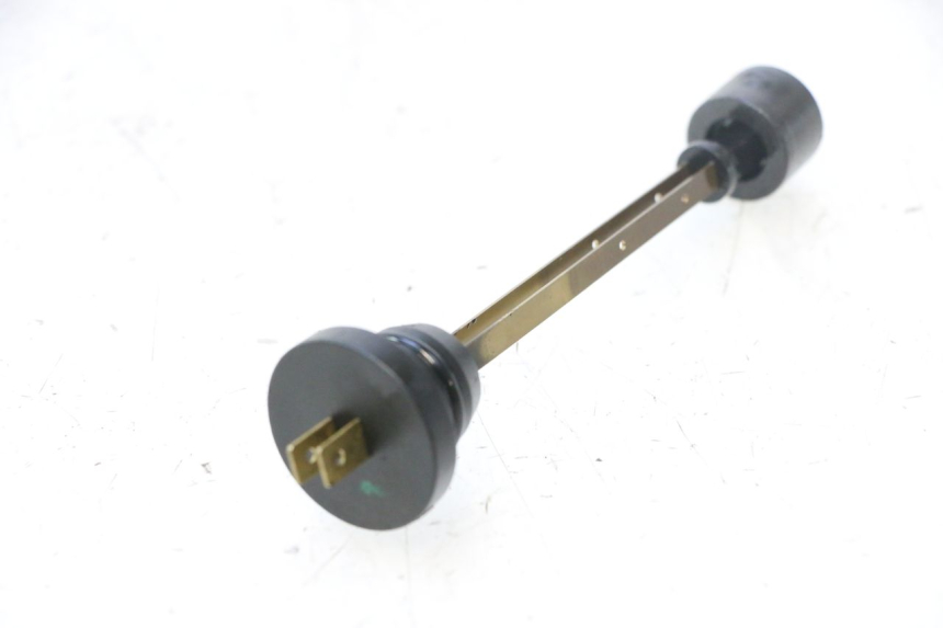 photo de OIL TANK DIPSTICK PEUGEOT CITYSTAR 2T 50 (2018 - 2021) - Zoom on usage condition
