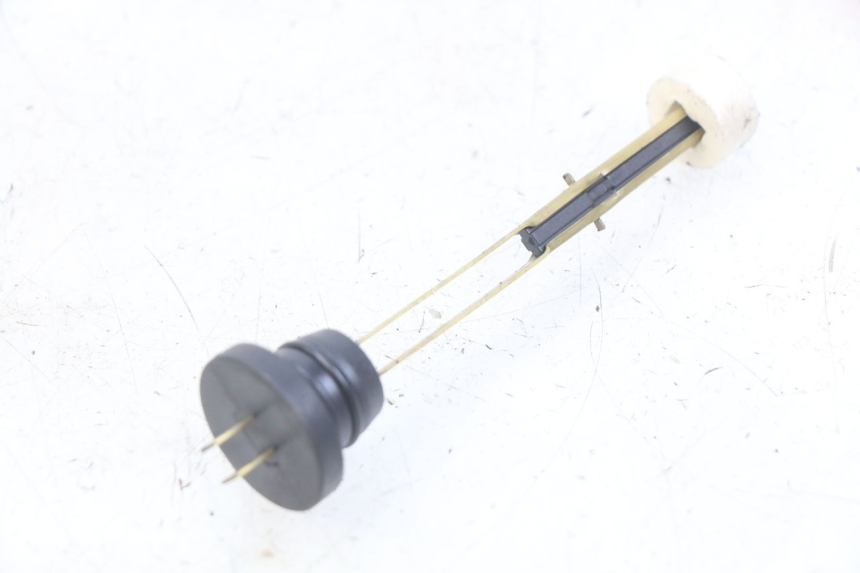 photo de OIL TANK DIPSTICK PEUGEOT ELYSTAR 50 (2002 - 2014) - Main view