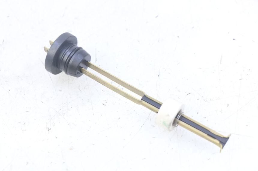 photo de OIL TANK DIPSTICK PEUGEOT ELYSTAR 50 (2002 - 2014) - Component detail