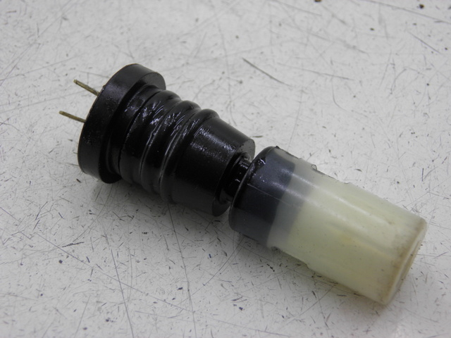 photo de OIL TANK LEVEL HONDA NH VISION 50 (1985 - 1994) - Component detail