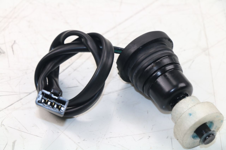 photo de OIL RESERVOIR DIPSTICK KYMCO AGILITY CITY 2T 50 (2008 - 2016) - Component detail