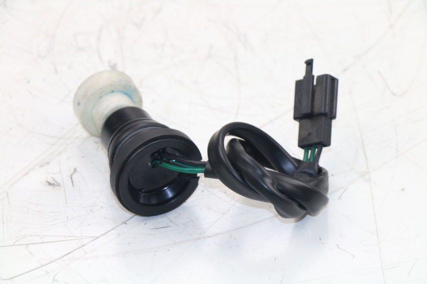 photo de OIL RESERVOIR DIPSTICK KYMCO AGILITY CITY 2T 50 (2008 - 2016) - Zoom on usage condition