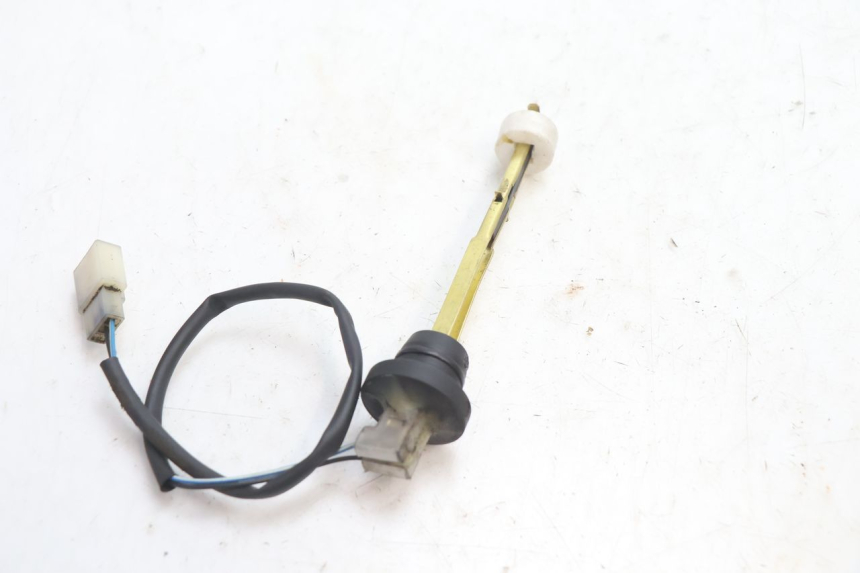 photo de OIL TANK LEVEL PEUGEOT LUDIX ONE 50 (2004 - 2013) - Zoom on usage condition