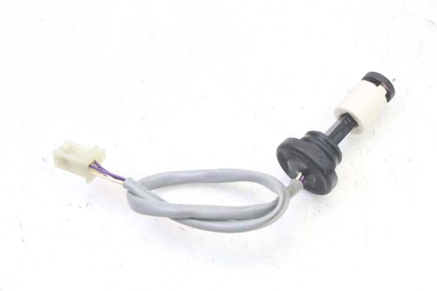 photo de OIL RESERVOIR DIPSTICK PIAGGIO NEW TYPHOON 50 (2018 - 2021) - Zoom on usage condition