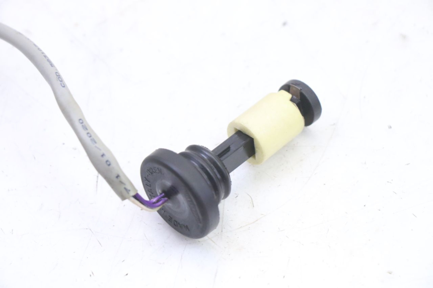 photo de OIL RESERVOIR DIPSTICK PIAGGIO NEW TYPHOON 50 (2018 - 2021) - Technical close-up