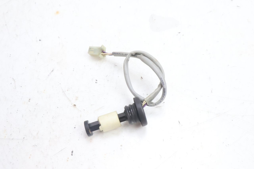 photo de OIL RESERVOIR DIPSTICK PIAGGIO NEW TYPHOON 50 (2018 - 2021) - Zoom on usage condition