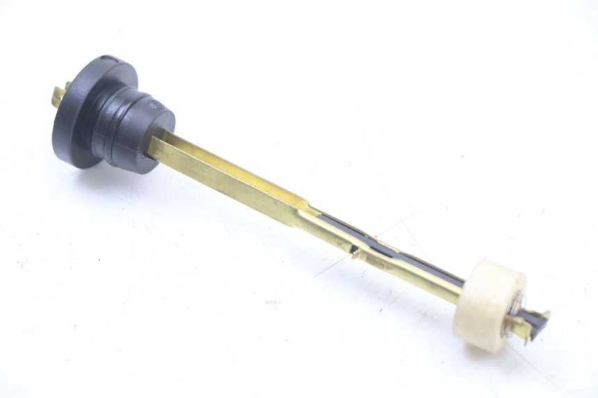 photo de OIL TANK DIPSTICK PEUGEOT TKR TREKKER FURIOUS 50 (2005 - 2014) - Zoom on usage condition