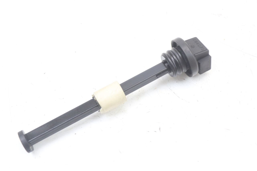 photo de OIL TANK DIPSTICK PIAGGIO VESPA LX 2T 50 (2005 - 2013) - Alternative perspective