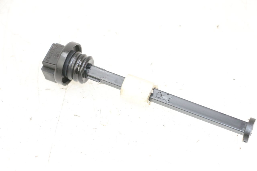 photo de OIL RESERVOIR DIPSTICK PIAGGIO VESPA S 2T 50 (2007 - 2014) - Component detail