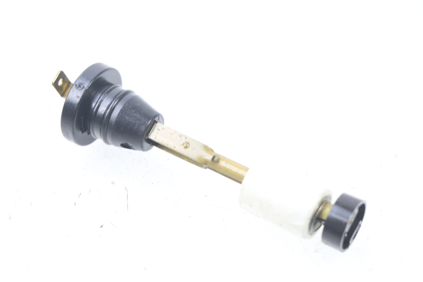 photo de OIL RESERVOIR DIPSTICK YAMAHA SLIDER NAKED 50 (2004 - 2018) - Component detail