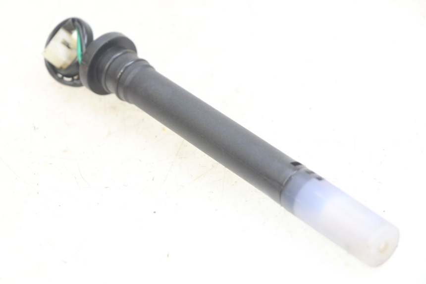 photo de OIL RESERVOIR DIPSTICK SHERCO SM-R 50 (2018 - 2021) - Component detail