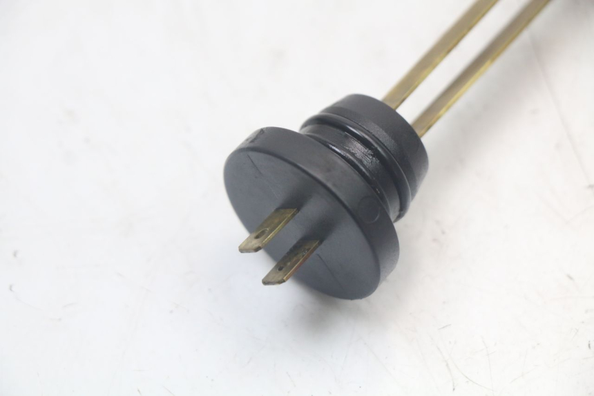 photo de OIL RESERVOIR DIPSTICK PEUGEOT SPEEDFIGHT 100 (1997 - 2007) - Component detail